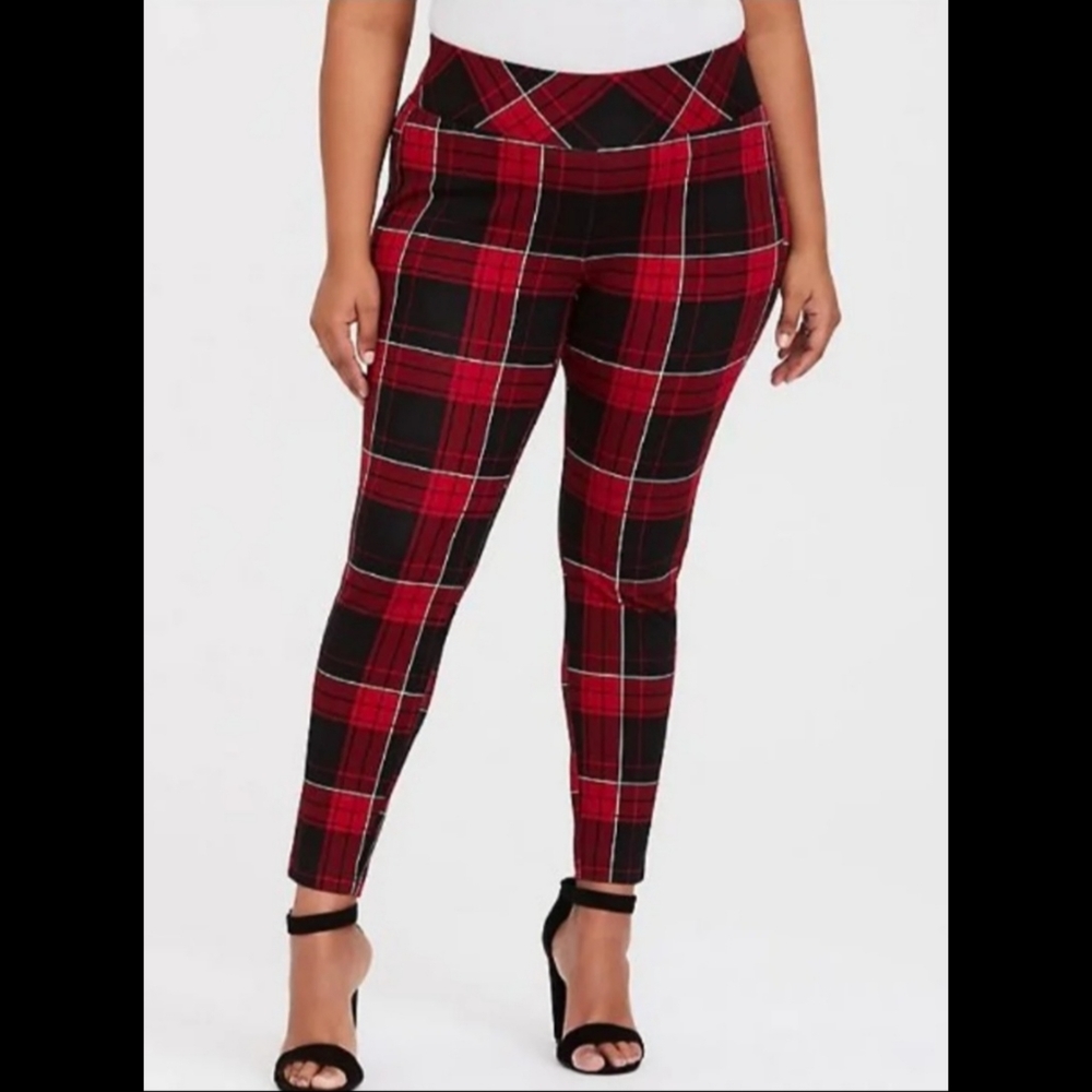 Torrid red plaid original pixie ponte pant Sz 2R